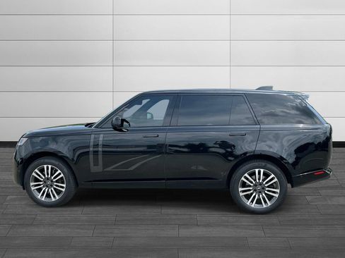 Used 2024 Land Rover Range Rover Long Wheelbase SE AWD/4WD image 2
