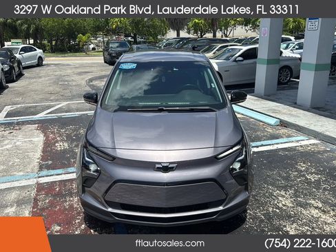 Used 2023 Chevrolet Bolt LT FWD image 3