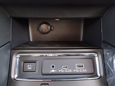 Used 2026 Subaru Ascent Limited image 34