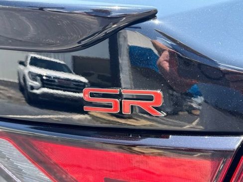 Used 2025 Nissan Sentra SR w/ Midnight Edition FWD image 7