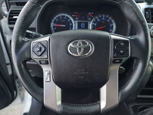 Used 2016 Toyota 4Runner SR5 image 14