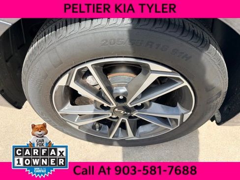 Certified 2023 Kia Forte LXS w/ LXS Technology Package image 13