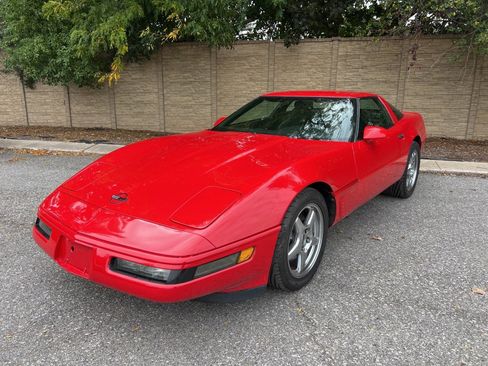 Used 1995 Chevrolet Corvette Base image 1