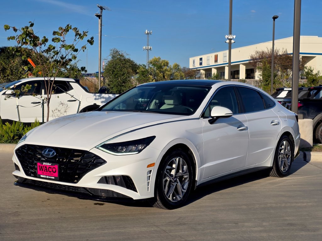 Used 2023 Hyundai Sonata SEL w/ Convenience Package FWD image 3