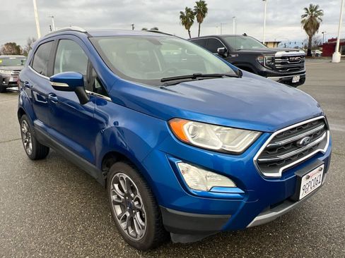 Used 2021 Ford EcoSport Titanium image 3
