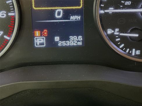 Used 2024 Subaru Ascent Premium w/ Convenience Package image 19