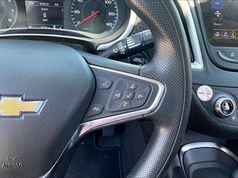 Used 2024 Chevrolet Malibu LT FWD image 12