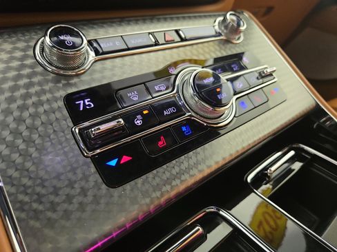 Used 2020 Lincoln Aviator Black Label image 28