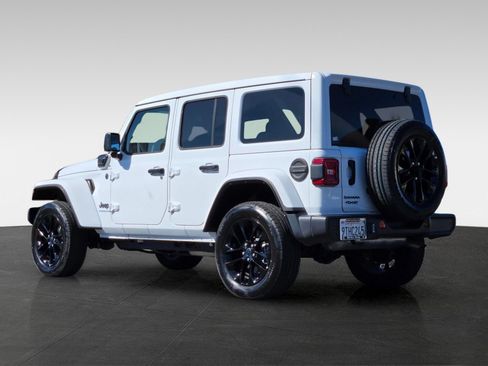 Used 2025 Jeep Wrangler Unlimited Sahara w/ Safety Group AWD/4WD image 7