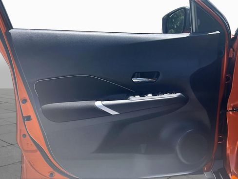 Used 2023 Nissan Kicks SV FWD image 22
