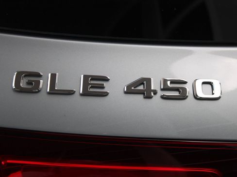 New 2026 Mercedes-Benz GLE 450 4MATIC image 21