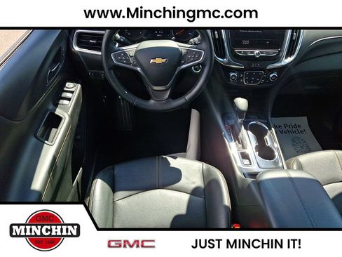 Used 2023 Chevrolet Equinox Premier AWD/4WD image 12