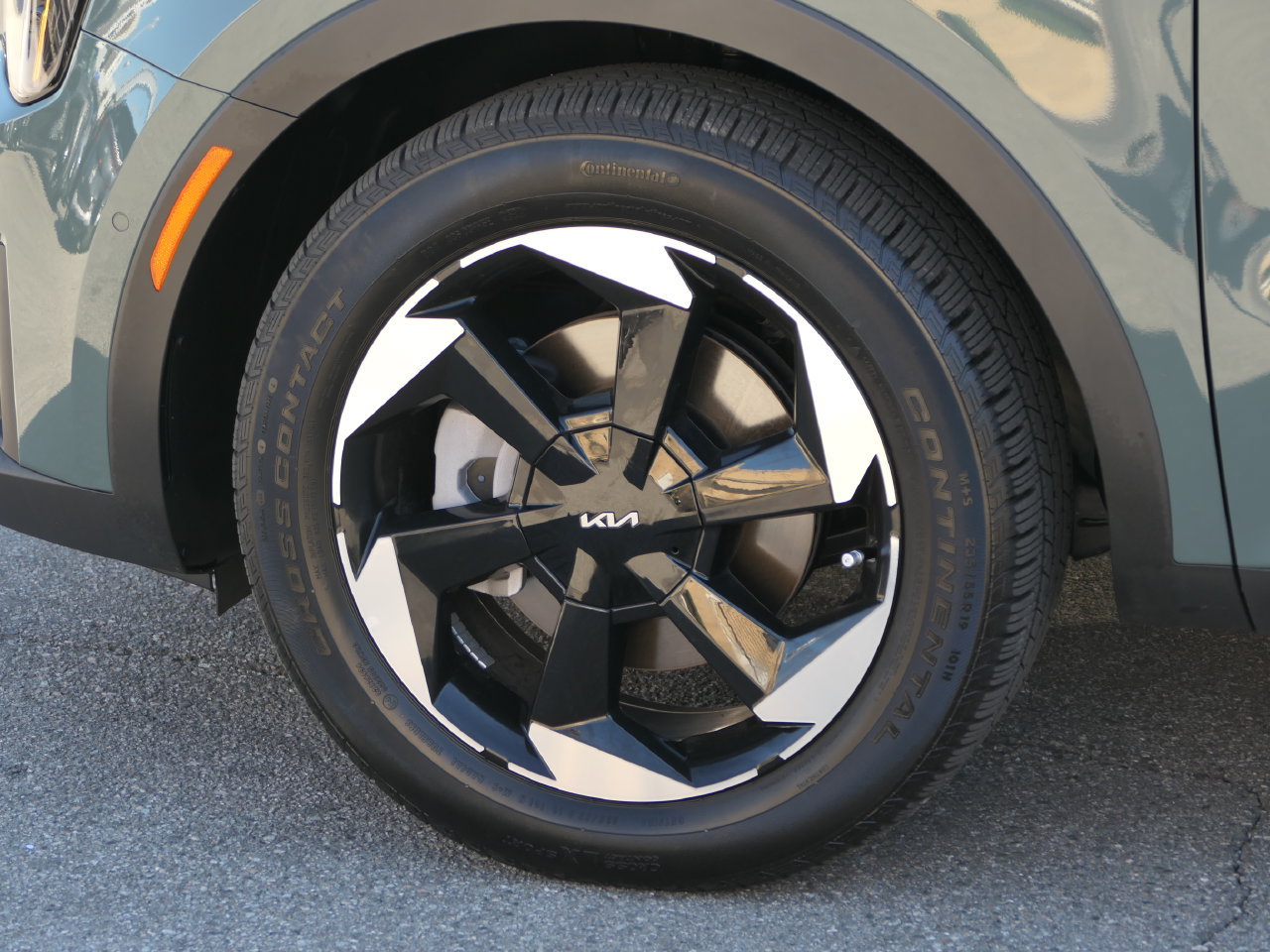 Certified 2025 Kia Sorento SX Prestige AWD/4WD image 11