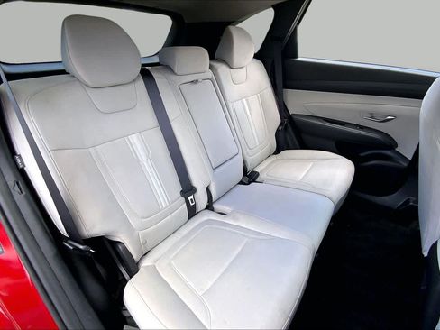 Used 2025 Hyundai Tucson SEL FWD image 18