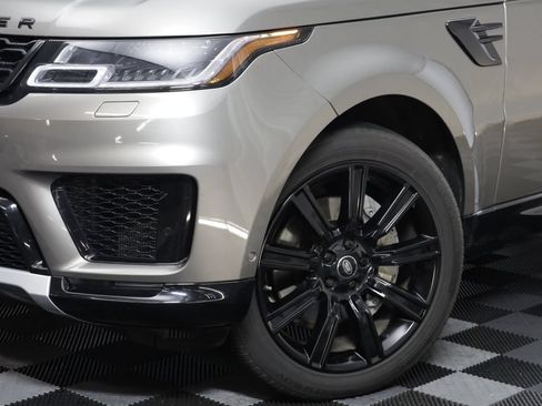Used 2020 Land Rover Range Rover Sport HSE AWD/4WD image 3