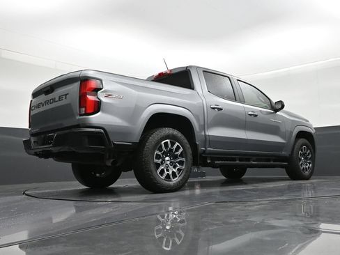 Used 2025 Chevrolet Colorado Z71 AWD/4WD image 24