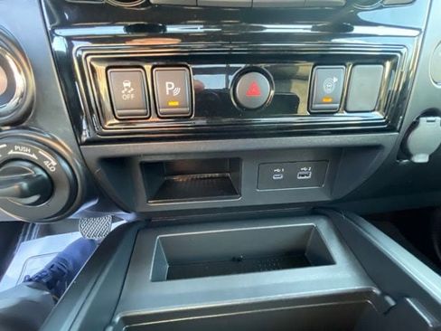 Used 2020 Nissan Titan PRO-4X AWD/4WD image 19
