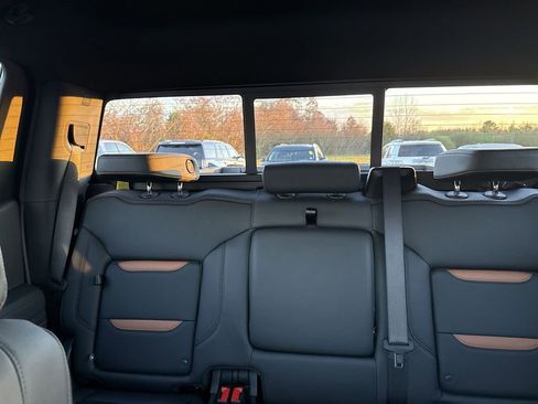 Certified 2025 GMC Sierra 1500 AT4 w/ AT4 Premium Package image 28