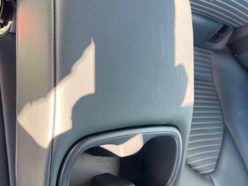 Used 2019 Toyota Camry SE image 17