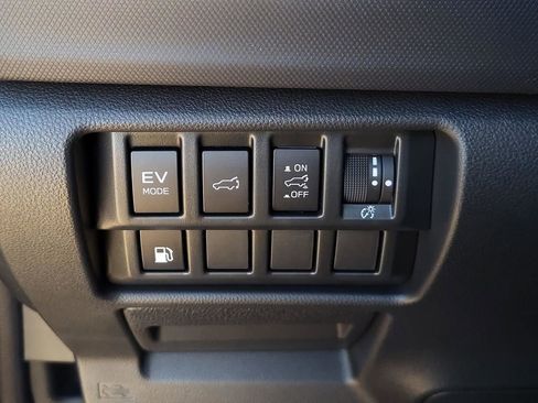 New 2025 Subaru Forester Limited image 9