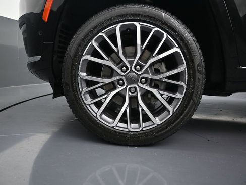 Used 2021 Jeep Grand Cherokee L Summit AWD/4WD image 10