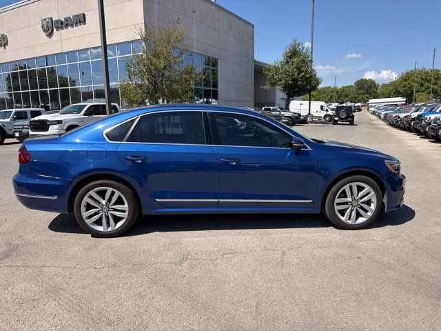 Used 2017 Volkswagen Passat 1.8T SE FWD image 6