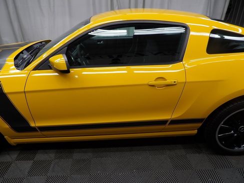 Used 2013 Ford Mustang Boss 302 w/ Boss 302 Accessory Pkg image 27
