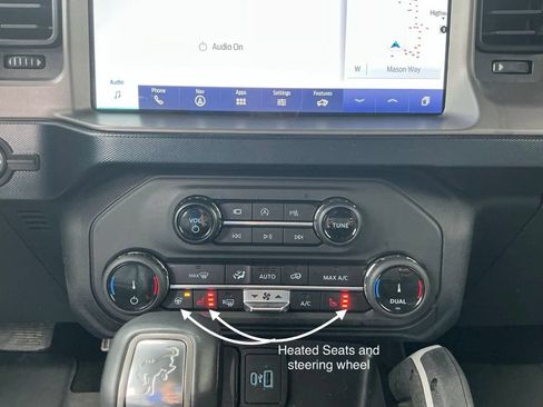 Used 2022 Ford Bronco Outer Banks w/ Sasquatch Package AWD/4WD image 14