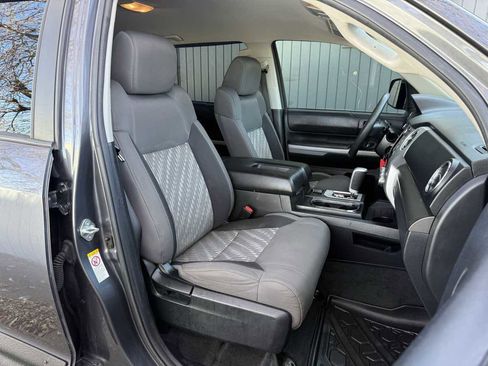 Used 2018 Toyota Tundra SR5 image 11