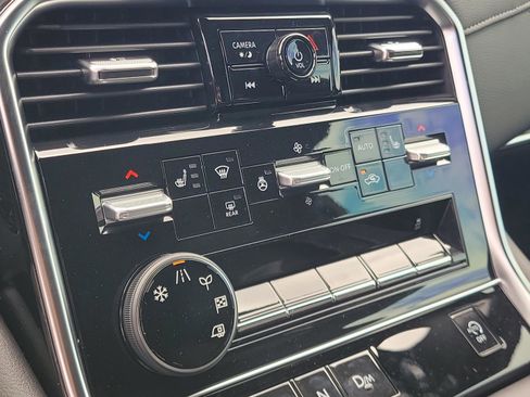 New 2026 Nissan Armada SL image 28