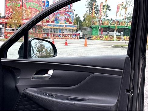 Used 2023 Hyundai Santa Fe SEL image 15