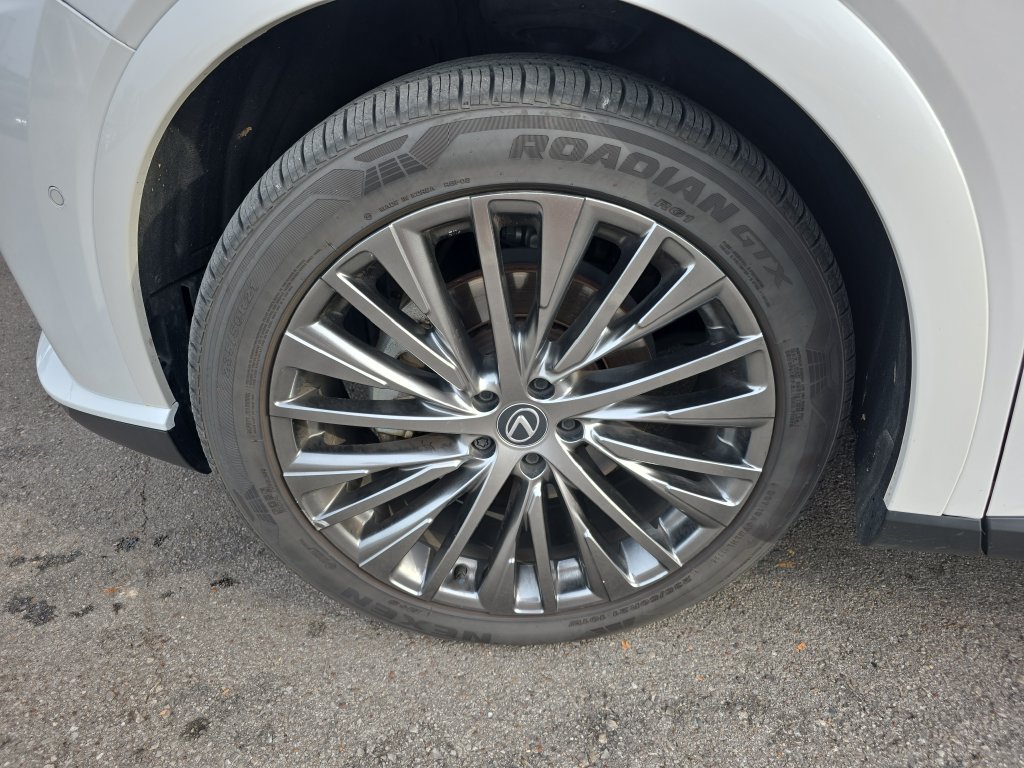 Used 2024 Lexus RX 350 AWD w/ Convenience Package image 6