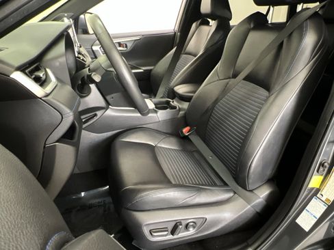 Used 2019 Toyota RAV4 XSE image 11