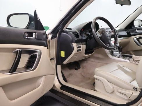 Used 2008 Subaru Outback 2.5i image 8