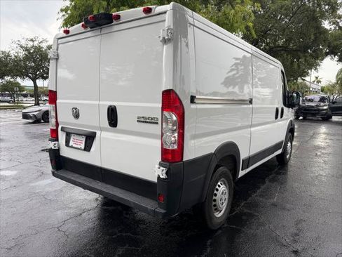 Used 2025 RAM ProMaster 2500 w/ Convenience Group FWD image 7