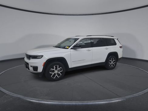 Used 2023 Jeep Grand Cherokee L Limited w/ Trailer Tow Group (B) AWD/4WD image 7