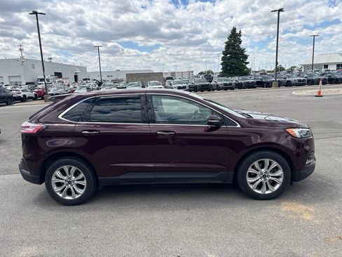 Used 2020 Ford Edge Titanium w/ Equipment Group 301A AWD/4WD image 2