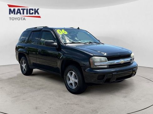 Used 2006 Chevrolet TrailBlazer LS AWD/4WD image 1