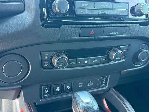 Used 2022 Nissan Frontier Pro-X RWD image 14