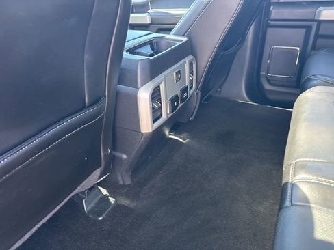 Used 2018 Ford F150 Lariat RWD image 20