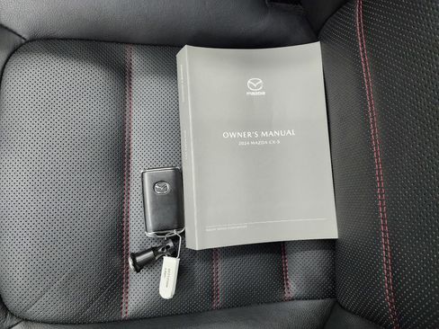 Used 2024 MAZDA CX-5 Carbon Edition image 44