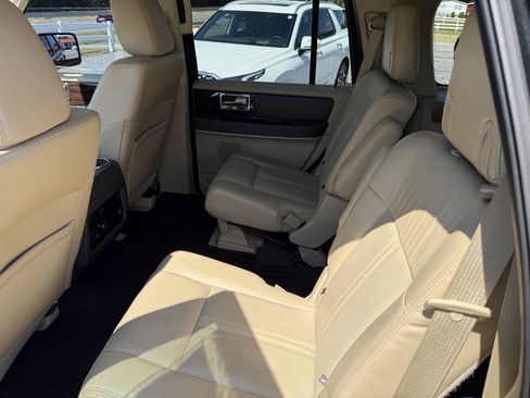 Used 2015 Lincoln Navigator 4WD w/ Equipment Group 101A Reserve image 15