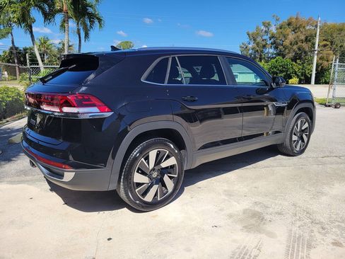 Used 2026 Volkswagen Atlas Cross Sport SE FWD image 3