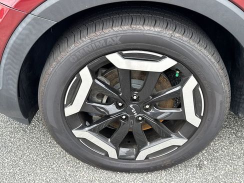 Used 2023 Kia Telluride EX AWD/4WD image 11