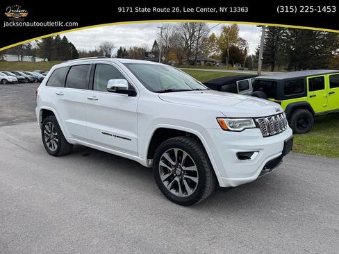 Used 2018 Jeep Grand Cherokee Overland image 4