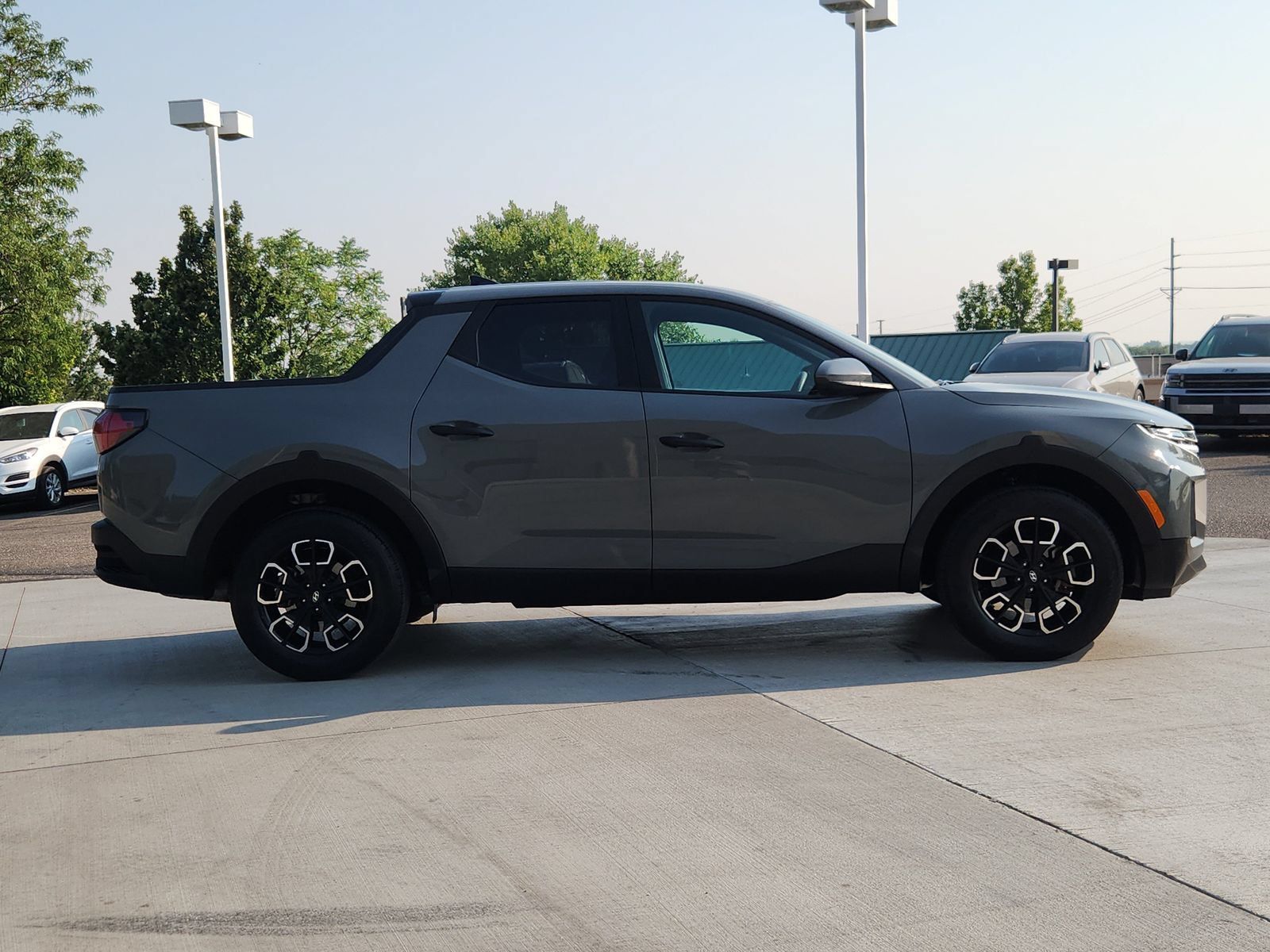 Used 2024 Hyundai Santa Cruz SE AWD/4WD image 6