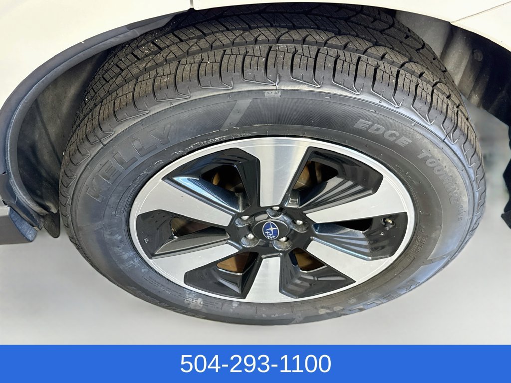 Used 2017 Subaru Forester 2.5i Premium w/ All-Weather Package AWD/4WD image 32