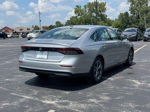 Certified 2023 Honda Accord EX image 4