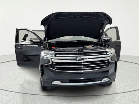 Used 2023 Chevrolet Tahoe LT w/ Luxury Package AWD/4WD image 15