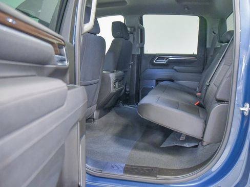 Used 2025 Chevrolet Silverado 2500 LT w/ Safety Package image 4